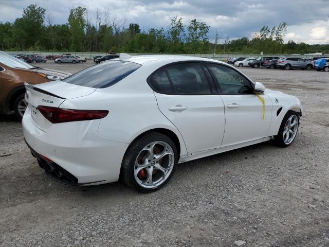 ZARFAMEV7K7606835 - 2019 ALFA ROMEO GIULIA QUADRIFOGLIO WHITE photo 3