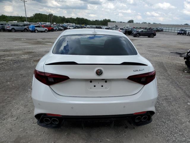 ZARFAMEV7K7606835 - 2019 ALFA ROMEO GIULIA QUADRIFOGLIO WHITE photo 6