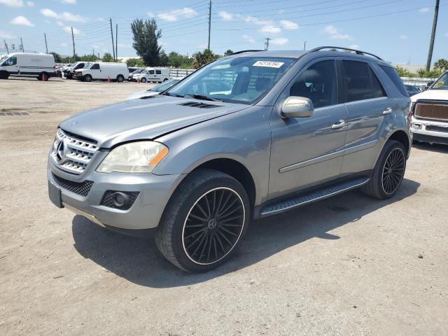 4JGBB8GB2AA613270 - 2010 MERCEDES-BENZ ML 350 4MATIC GRAY photo 1