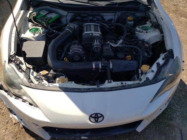 JF1ZNAA16E8700707 - 2014 TOYOTA SCION FR-S WHITE photo 11