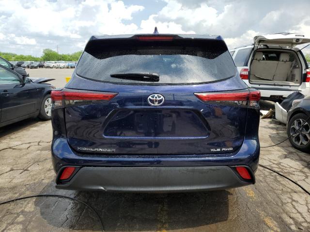 5TDGZRBH2MS538245 - 2021 TOYOTA HIGHLANDER XLE Blau Foto 6