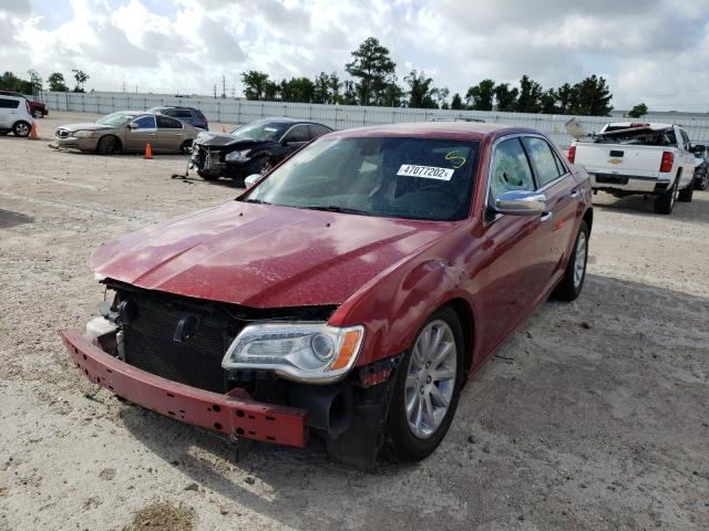 2C3CCACG3CH265731 - 2012 CHRYSLER 300 LIMITED RED photo 2