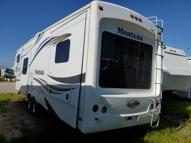 4YDF37521D4701257 - 2013 KEYSTONE MONTANA WHITE photo 3