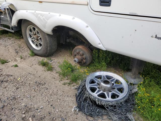 4YDF37521D4701257 - 2013 KEYSTONE MONTANA WHITE photo 9