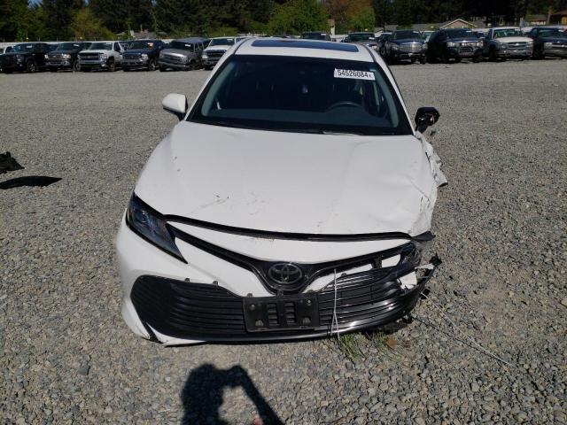 JTNB11HK1J3017709 - 2018 TOYOTA CAMRY L WHITE photo 5