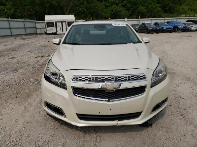 1G11G5SX8DF231943 - 2013 CHEVROLET MALIBU 3LT თეთრი ფოტო 5