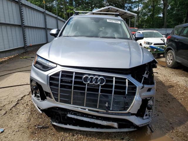 WA1CAAFY8M2112322 - 2021 AUDI Q5 PRESTIGE 银色 照片 5