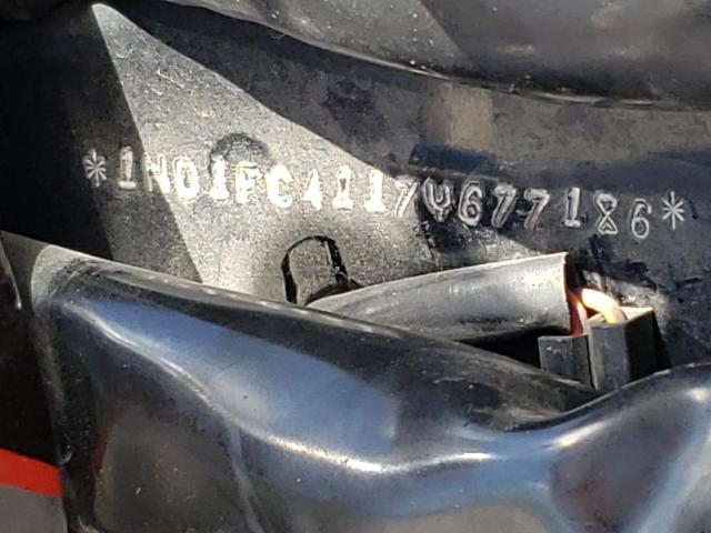 1HD1FC4117Y677186 - 2007 HARLEY-DAVIDSON FLHTCUI 勃艮第红 照片 9