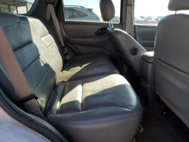 1FMYU04172KB66559 - 2002 FORD ESCAPE XLT 白色 照片 11