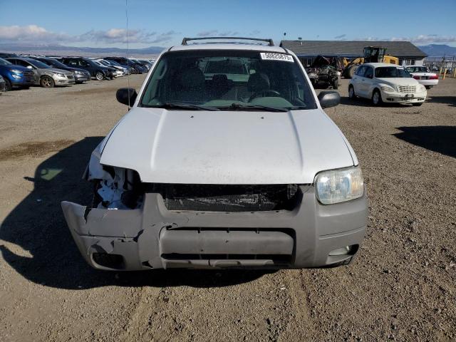 1FMYU04172KB66559 - 2002 FORD ESCAPE XLT 白色 照片 5