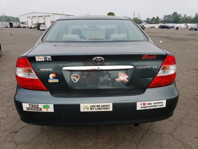 4T1BE32K12U615030 - 2002 TOYOTA CAMRY LE GREEN photo 6