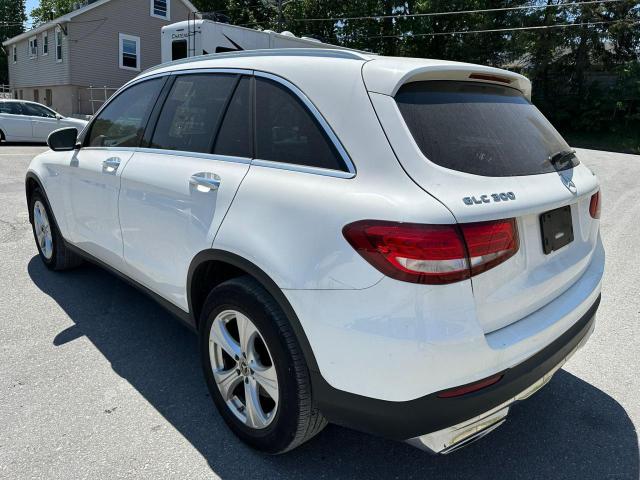 WDC0G4KB0HF248401 - 2017 MERCEDES-BENZ GLC 300 4MATIC WHITE photo 2