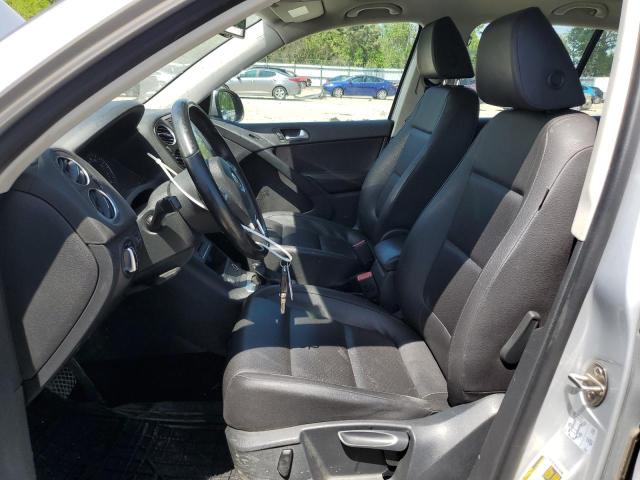 WVGAV7AXXGW544566 - 2016 VOLKSWAGEN TIGUAN S SILVER photo 7