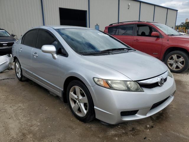 19XFA1F61BE009552 - 2011 HONDA CIVIC LX-S فضي صورة 4