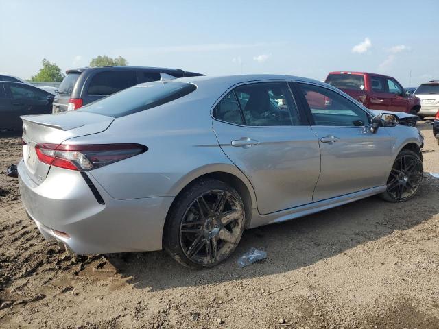 4T1G11BK6RU108737 - 2024 TOYOTA CAMRY SE NIGHT SHADE SILVER photo 3