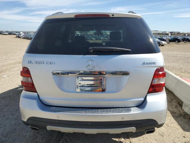 4JGBB22E68A386688 - 2008 MERCEDES-BENZ ML 320 CDI SILVER photo 6