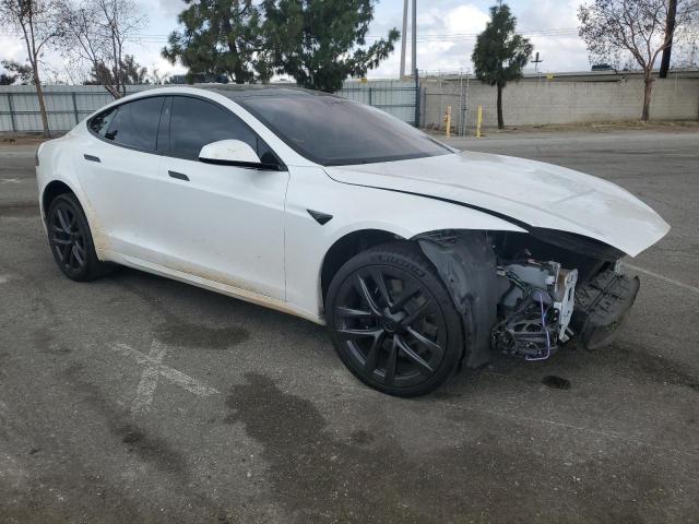 5YJSA1E53NF492855 - 2022 TESLA MODEL S WHITE photo 4