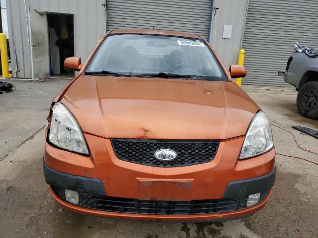 KNADE223296514283 - 2009 KIA RIO BASE ORANGE photo 5