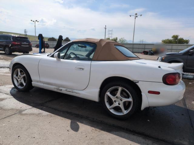 JM1NB353X20229549 - 2002 MAZDA MX-5 MIATA BASE WHITE photo 2