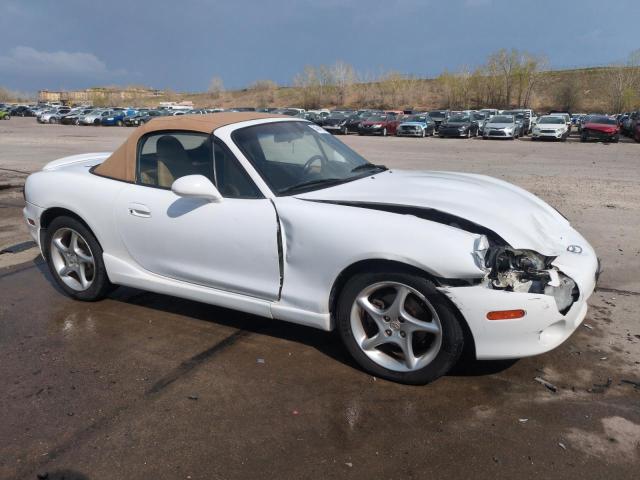 JM1NB353X20229549 - 2002 MAZDA MX-5 MIATA BASE WHITE photo 4