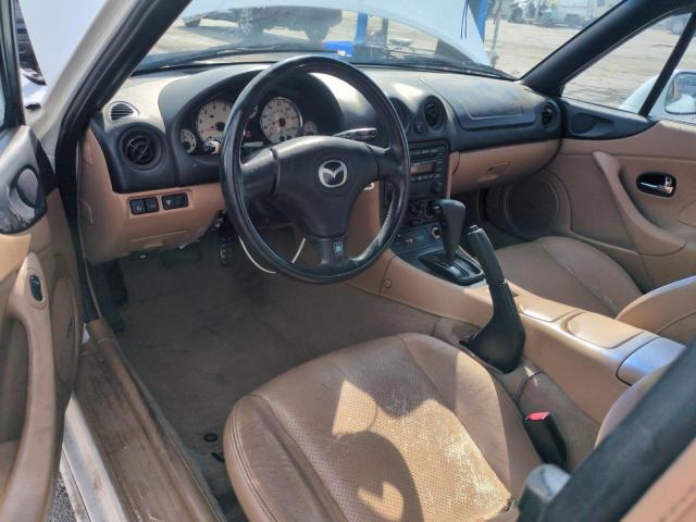 JM1NB353X20229549 - 2002 MAZDA MX-5 MIATA BASE WHITE photo 8