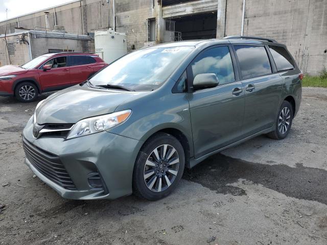 2018 TOYOTA SIENNA LE, 