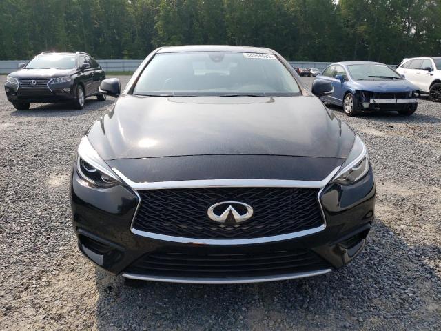 SJKCH5CP9JA058452 - 2018 INFINITI QX30 BASE BLACK photo 5