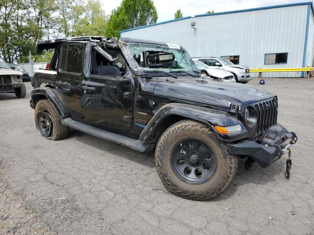1C4JJXP60NW228928 - 2022 JEEP WRANGLER U SAHARA 4XE BLACK photo 4
