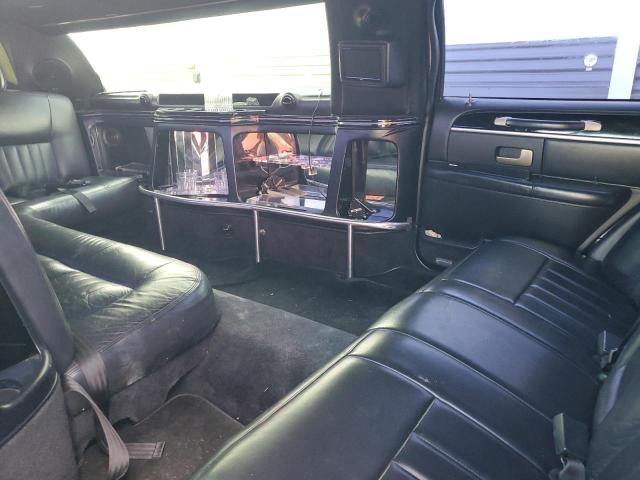 1L1FM88W15Y633960 - 2005 LINCOLN TOWN CAR EXECUTIVE BLACK photo 11