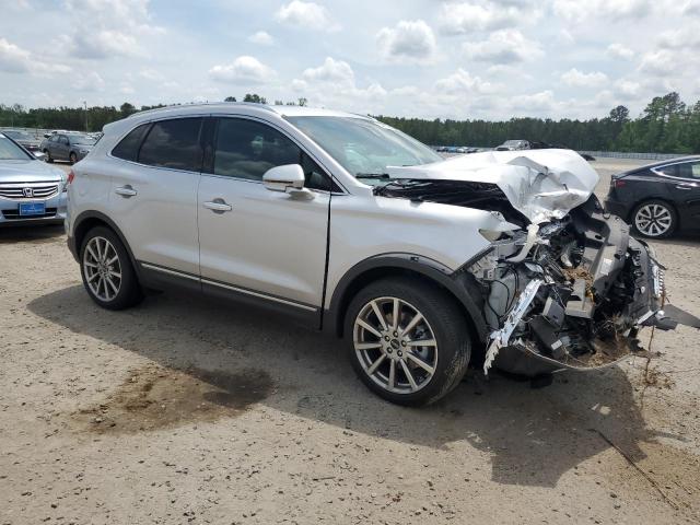 5LMCJ3C93KUL12114 - 2019 LINCOLN MKC RESERVE ვერცხლისფერი ფოტო 4