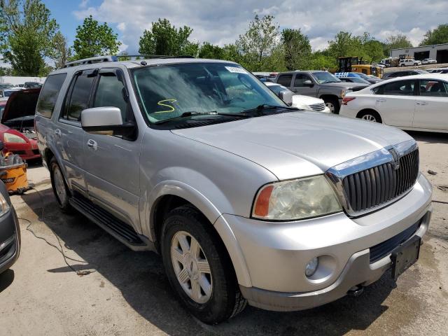 5LMFU28R74LJ06617 - 2004 LINCOLN NAVIGATOR ვერცხლისფერი ფოტო 4