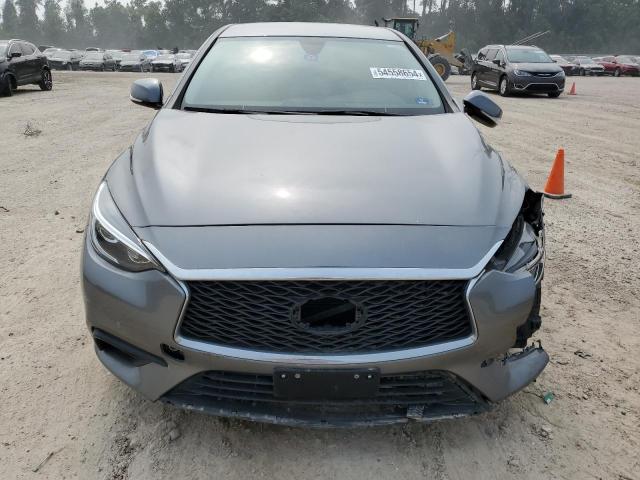 SJKCH5CP5JA054270 - 2018 INFINITI QX30 BASE Silber Foto 5