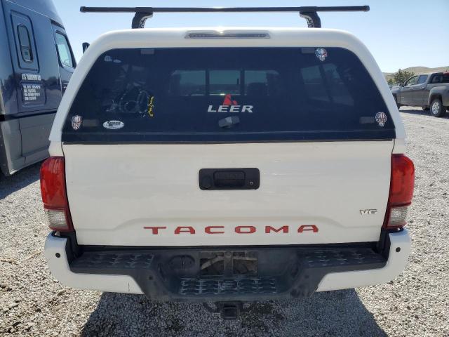 3TMDZ5BN3JM050483 - 2018 TOYOTA TACOMA DOUBLE CAB WHITE photo 6