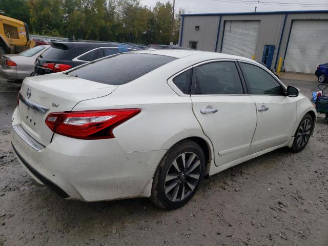 1N4AL3AP4HC257008 - 2017 NISSAN ALTIMA 2.5 WHITE photo 3