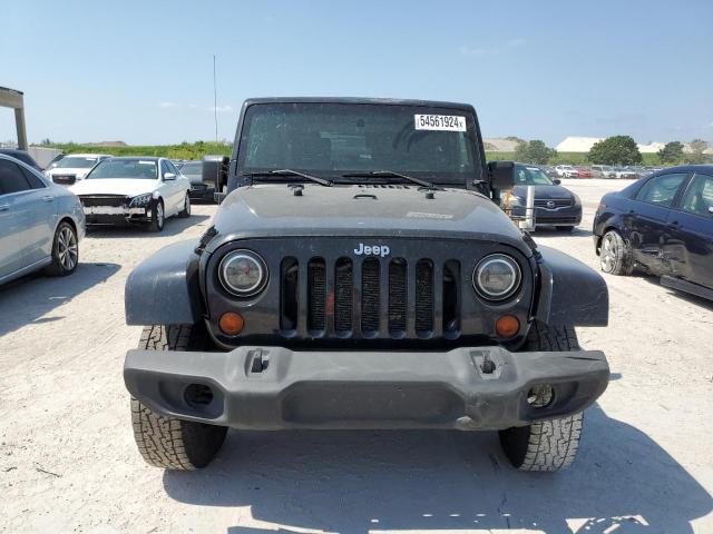 1J4FA54169L756655 - 2009 JEEP WRANGLER SAHARA BLACK photo 5