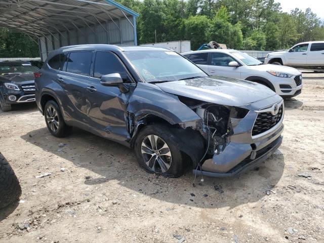 5TDGZRAH9LS507882 - 2020 TOYOTA HIGHLANDER XLE GRAY photo 4