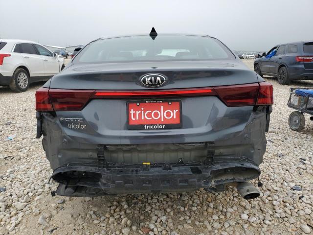 3KPF24ADXME345319 - 2021 KIA FORTE FE GRAY photo 6