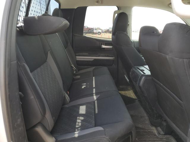 5TFCW5F16HX021219 - 2017 TOYOTA TUNDRA DOUBLE CAB SR/SR5 WHITE photo 10