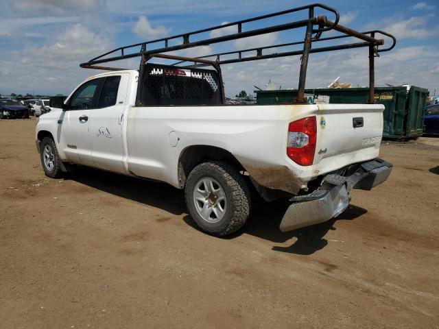 5TFCW5F16HX021219 - 2017 TOYOTA TUNDRA DOUBLE CAB SR/SR5 WHITE photo 2