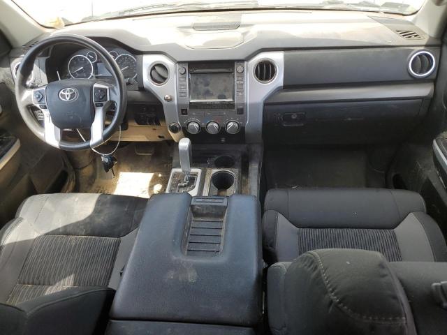 5TFCW5F16HX021219 - 2017 TOYOTA TUNDRA DOUBLE CAB SR/SR5 WHITE photo 8