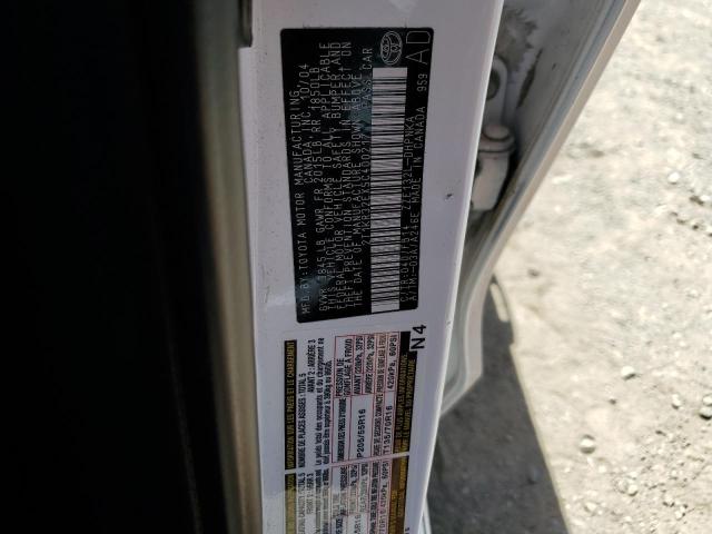 2T1KR32EX5C400217 - 2005 TOYOTA COROLLA MA XR WHITE photo 13