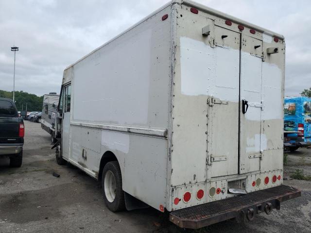 4UZAAPBW76CW02456 - 2006 FREIGHTLINER CHASSIS M LINE WALK-IN VAN WHITE photo 2