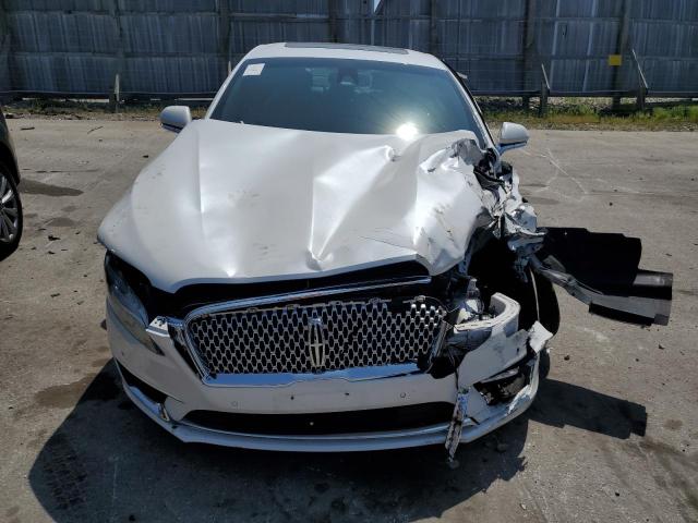 3LN6L5E99KR623881 - 2019 LINCOLN MKZ RESERVE II WHITE photo 5