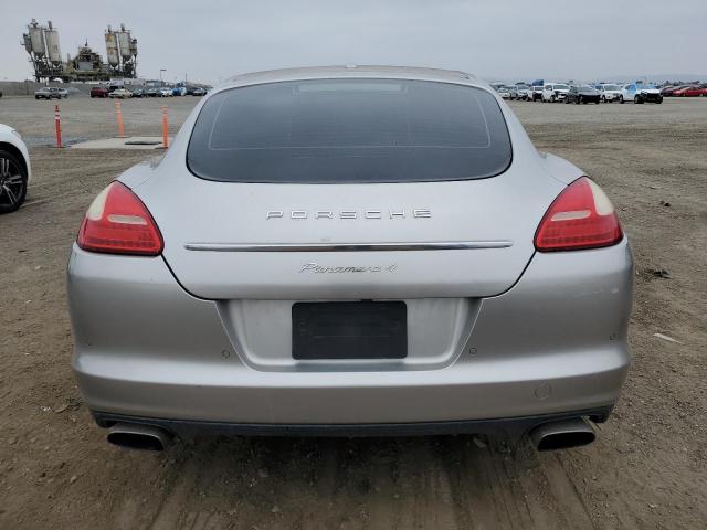 WP0AA2A75BL013630 - 2011 PORSCHE PANAMERA 2 SILVER photo 6