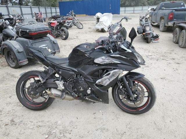 JKAEXEJ19HDA00988 - 2017 KAWASAKI EX650 J შავი ფოტო 1