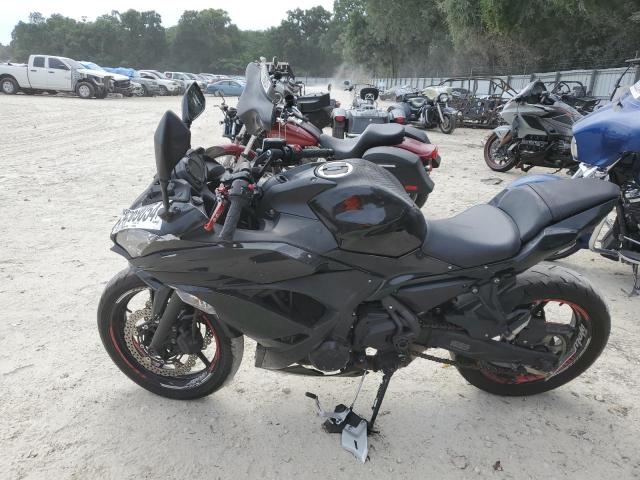 JKAEXEJ19HDA00988 - 2017 KAWASAKI EX650 J შავი ფოტო 3