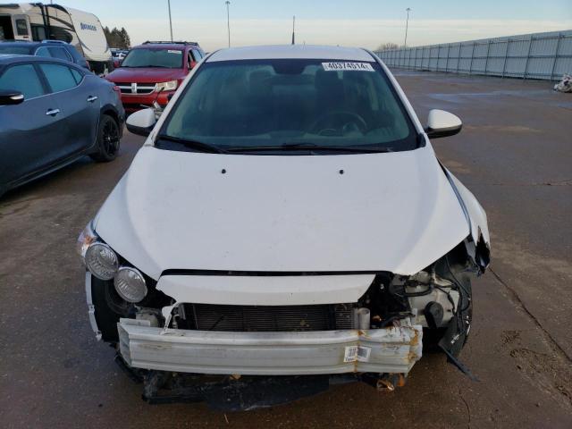 1G1JB5SH3D4123779 - 2013 CHEVROLET SONIC LS WHITE photo 5