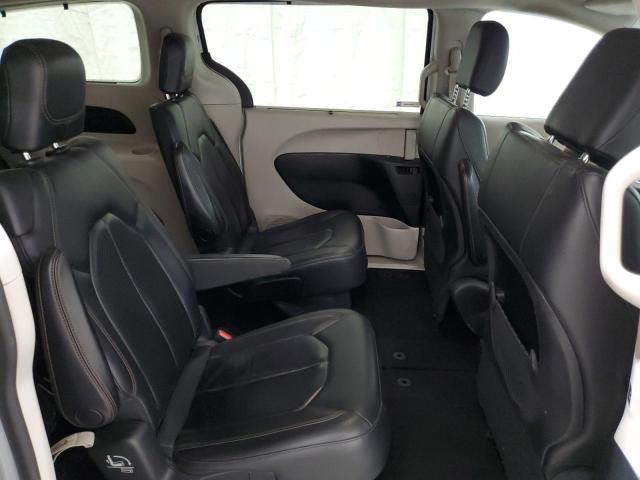 2C4RC1BG6KR731748 - 2019 CHRYSLER PACIFICA TOURING L WHITE photo 11