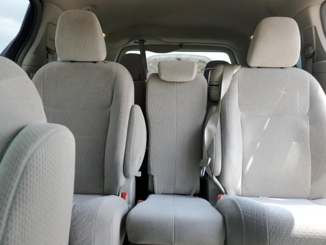 5TDKK3DC3FS651606 - 2015 TOYOTA SIENNA LE BLACK photo 10