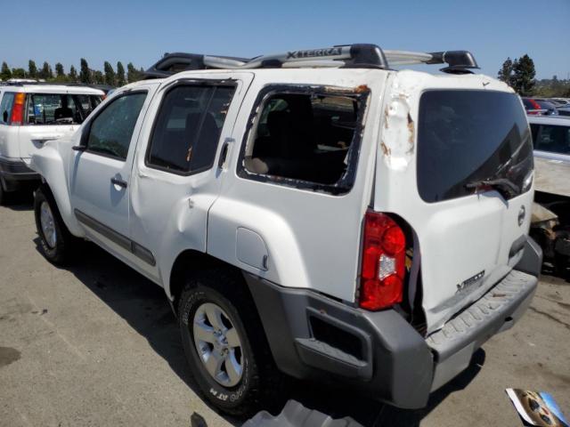 5N1AN0NU7DN816855 - 2013 NISSAN XTERRA X WHITE photo 2